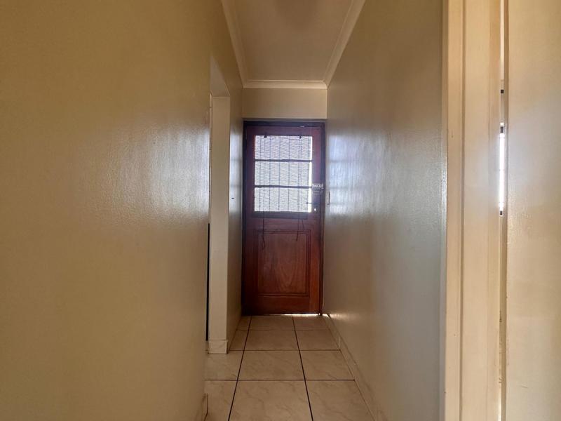 To Let 2 Bedroom Property for Rent in Strand Central Western Cape